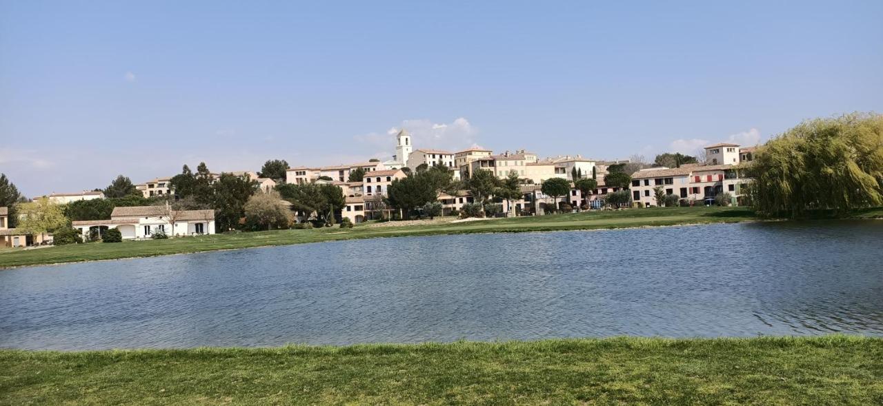 Charmant T2 Climatise Avec Belle Vue , Golf De Pont-Royal Mallemort Exterior photo