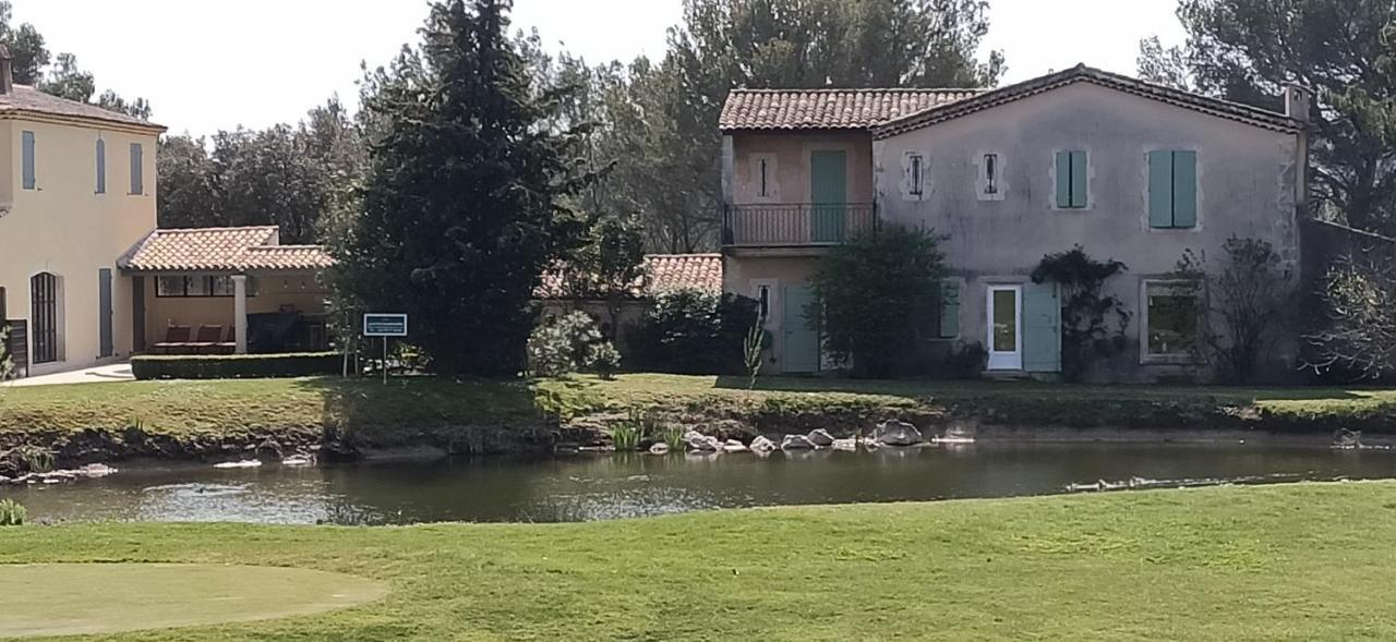 Charmant T2 Climatise Avec Belle Vue , Golf De Pont-Royal Mallemort Exterior photo